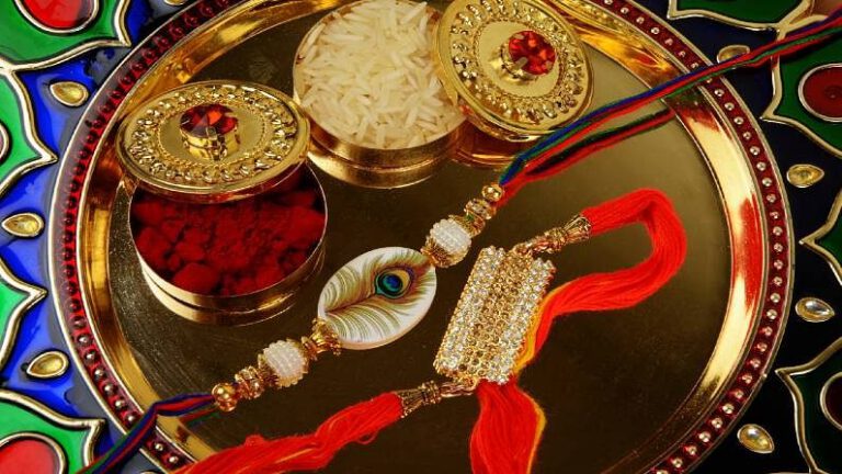 Raksha Bandhan 22 August 2021 : रक्षाबंधन के दिन नहीं रहेगा भद्रा का साया, राखी बांधने का शुभ समय और पूजा- विधि