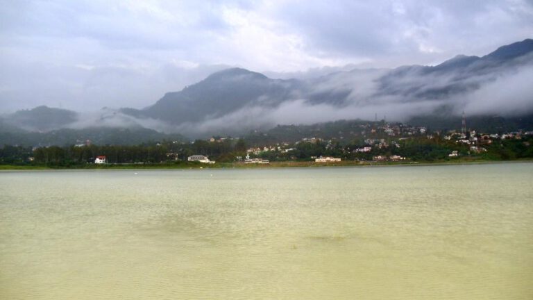 हिमाचल: गोविंद सागर झील में तैरता मिला महिला का शव,सुसाइड नोट बरामद……………..