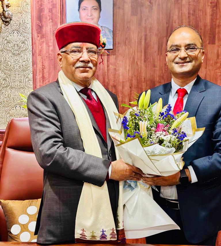 श्री नन्‍द लाल शर्मा, अध्यक्ष एवं प्रबंध निदेशक, एसजेवीएन ने नेपाल के प्रधानमंत्री से शिष्‍टाचार भेंट की
