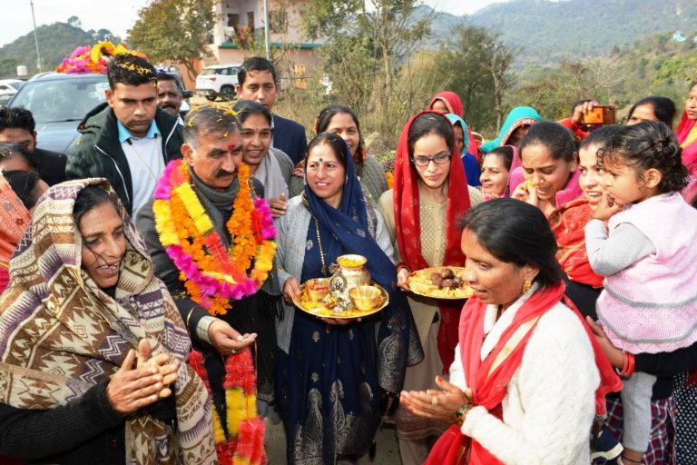 जनता के दिल में सीधे उतर रही मुख्यमंत्री ठाकुर सुखविंदर सिंह सुक्खू की सादगी