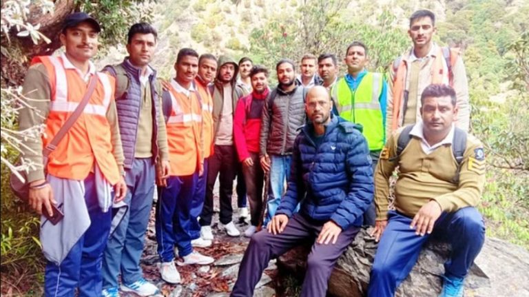 Himachal :त्रियूंड में लापता हुए दिल्ली के तीन युवक, साढ़े तीन घंटे में रेस्क्यू …..