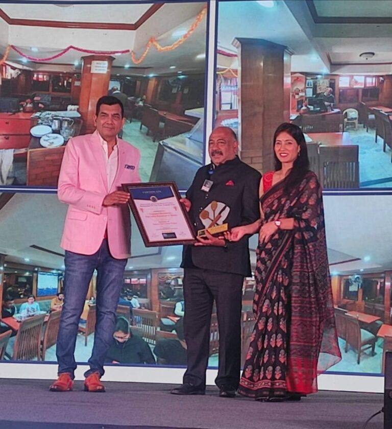 Guptajees Bhojnalaya got Best Indian Resturant in Shimla Award