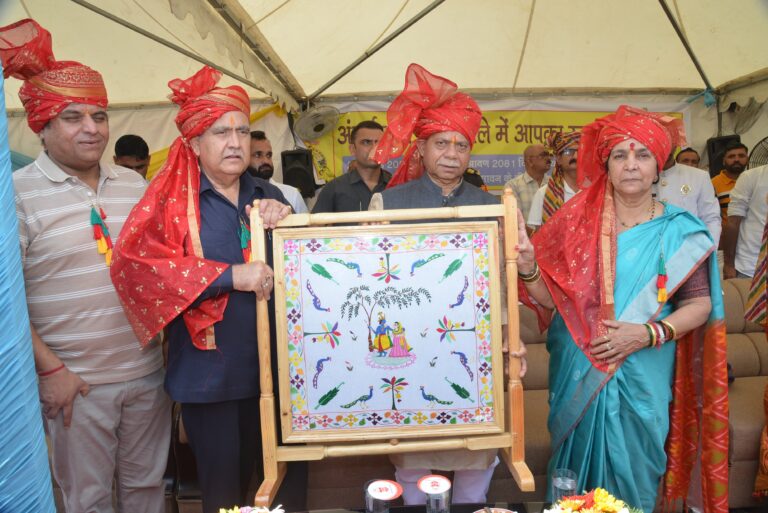 राज्यपाल शिव प्रताप शुक्ल ने अंतरराष्ट्रीय मिंजर मेले का शुभारंभ किया