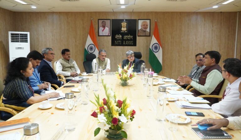 मुख्यमंत्री ने वनों व प्राकृतिक संसाधनों के संरक्षण के लिए ग्रीन बोनस की वकालत की..