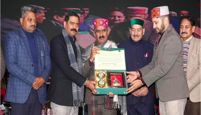 मुख्यमंत्री ने अंतरराष्ट्रीय महाशिवरात्रि महोत्सव की पहली सांस्कृतिक संध्या का किया शुभारम्भ…