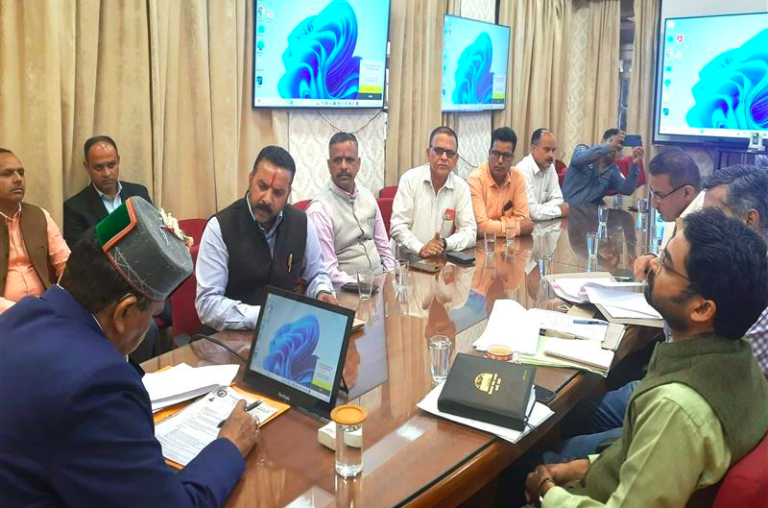 डॉ. (कर्नल) धनीराम शांडिल ने देवभूमि क्षत्रिय संगठन के प्रतिनिधियों के साथ की बैठक…