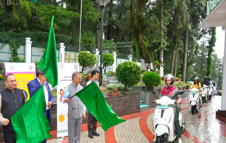 मुख्यमंत्री ने एचआइवी, एसटीआई, टीबी और हेपेटाइटिस संबंधी स्वास्थ्य सेवाओं के लिए 12 ई-स्कूटरों को झंडी दिखाकर रवाना किया…
