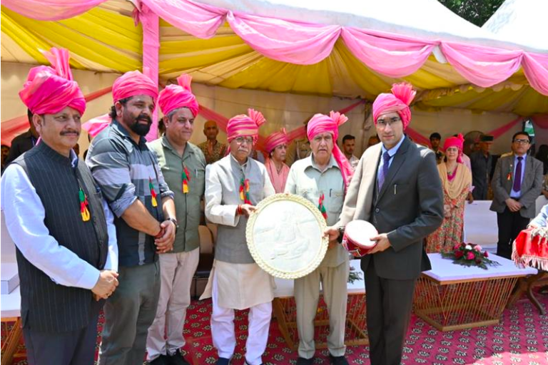 राज्यपाल ने अंतरराष्ट्रीय मिंजर मेले का किया विधिवत शुभारंभ…