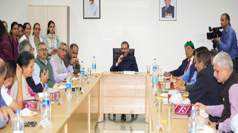 एआईएमएसएस चमियाना में पहली रोबोटिक सर्जरी में रचा इतिहास, मुख्यमंत्री ने टीम को बधाई दी…