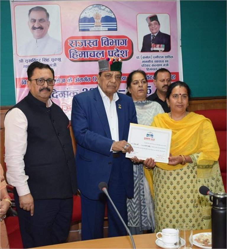 प्रदेश सरकार आपदा प्रभावितों के पुनर्वास के लिए गंभीर: डॉ. शांडिल